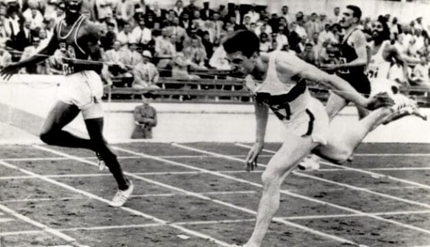 Otis Davis Wins 400-Meter Gold