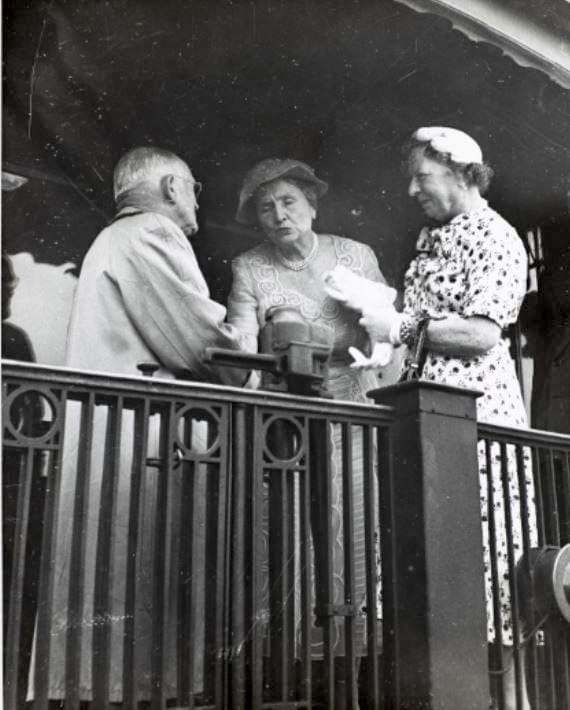 Keller in Tuscumbia, 1954