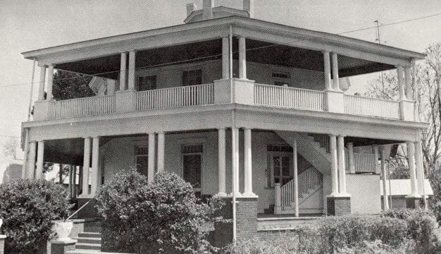 Octagon House, 1920s
