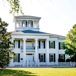 Snagboat <em>Montgomery</em> and Tom Bevill Visitor Center and Museum