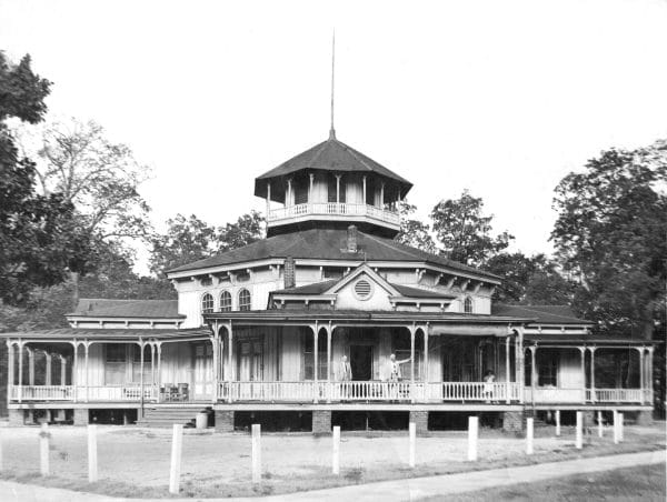 Oak Park Pavilion